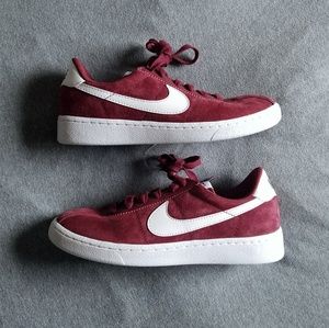 NWOT Nike Red/Burgundy Suede Sneakers